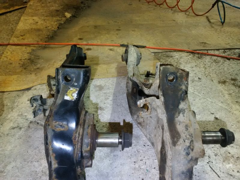 File:MR244924 MR915066 compared with MR297388 back view of parts.jpg