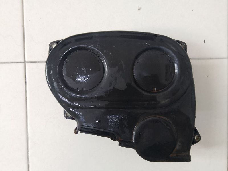 File:4g9x gen1 dohc series TOP timing belt cover.jpg